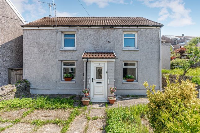 Llantrisant Road, Pontypridd CF37 2 bed detached house for sale