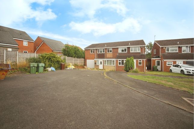 5 bedroom semi-detached house for sale