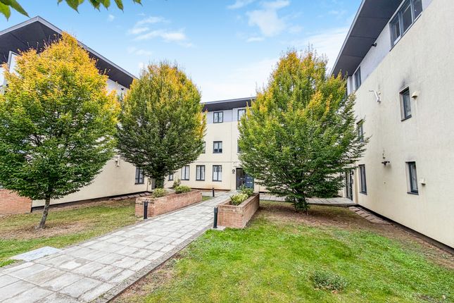 Mottingham Court, Sidcup Road... 2 bed flat for sale