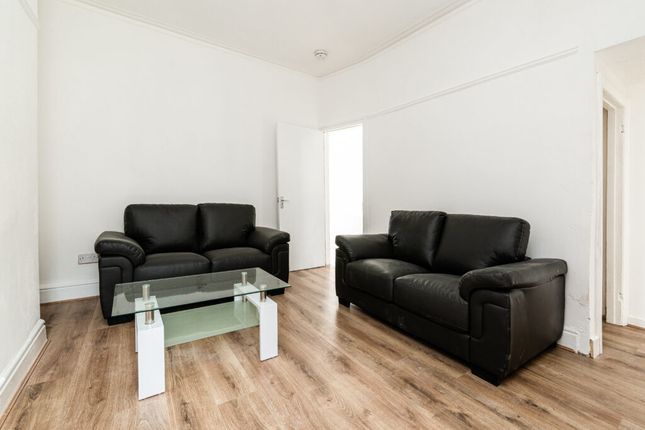4 bedroom end of terrace house for sale