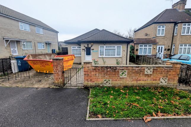 College Road, Harrow HA3 3 bed detached bungalow for sale