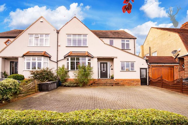 Dukes Avenue, Theydon Bois, Epping 4 bed semi