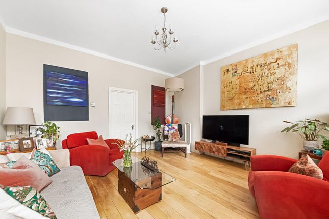North Cross Road, East Dulwich... 2 bed maisonette for sale