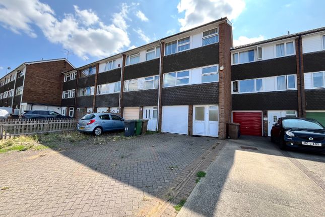 Swasedale Road, Luton, Bedfordshire... 3 bed townhouse for sale
