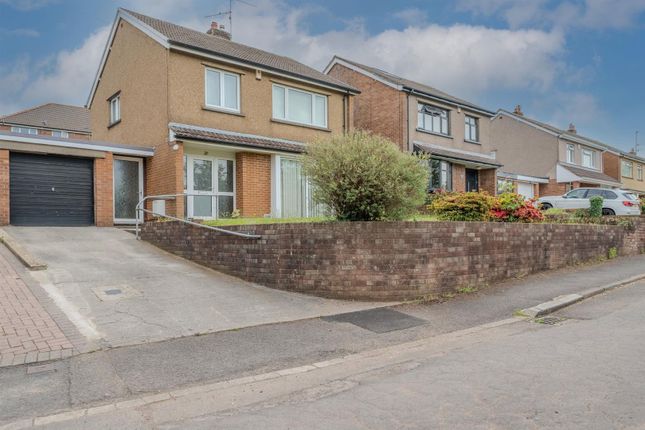 The Highway, Pontypool NP4 3 bed detached house for sale