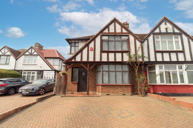Purcells Avenue, Edgware, HA8 3 bed semi