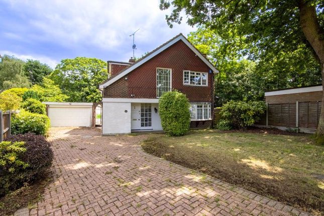 Shenfield Place, Brentwood CM15 4 bed detached house for sale