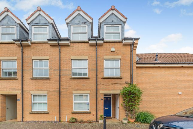 3 bed terraced house