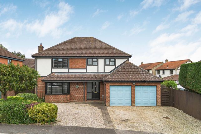 Crane Close, Somersham, Cambridgeshire. 4 bed detached house for sale