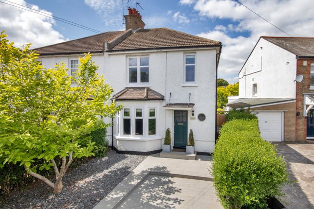 Wrotham Road, Meopham, Gravesend... 3 bed semi