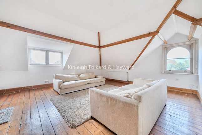 Holden Road, London, N12 2 bed flat for sale