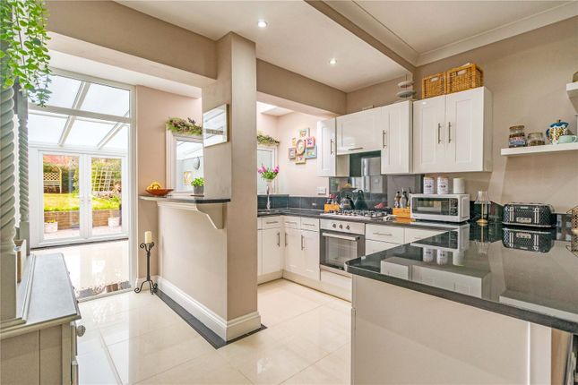 Southfield Road, Tunbridge Wells, TN4 2 bed apartment for sale