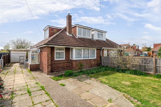 St. Vincent Crescent, Hampshire PO8 3 bed bungalow for sale