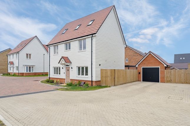 Kentmere Pike, Didcot, OX11 5 bed detached house for sale