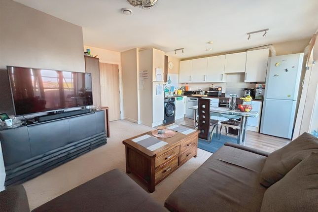 2 bed flat