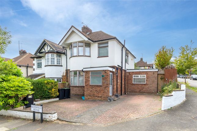 Bloomfield Avenue, Bedfordshire LU2 3 bed semi
