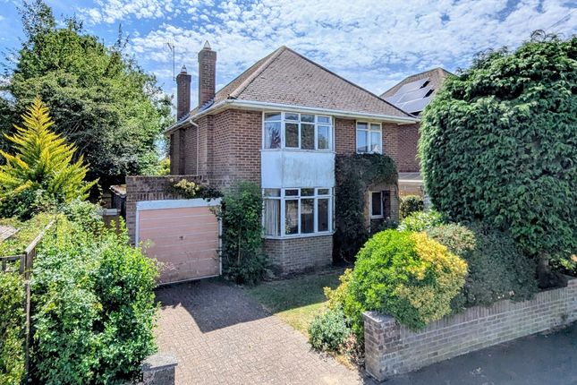 Tile Kiln Lane, Hemel Hempstead, HP3 3 bed detached house for sale