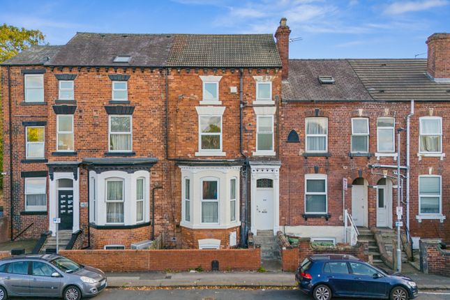 Pinderfields Road, Wakefield, WF1 6 bed terraced house for sale