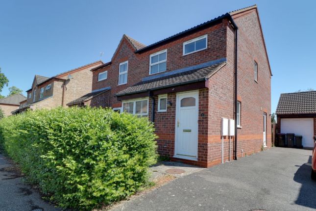 3 bed semi-detached house