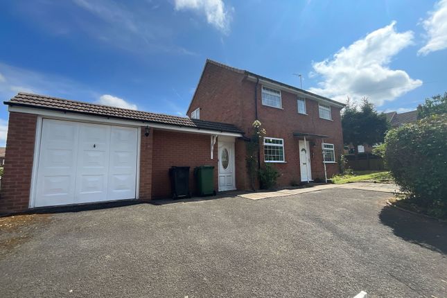 Waverley Crescent, Halesowen B62 3 bed semi