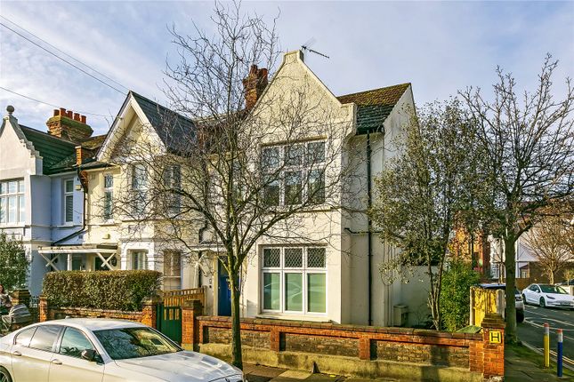 Church Avenue, East Sheen, SW14 2 bed apartment for sale