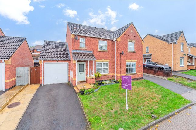Arundel Close, Randlay, Telford... 3 bed semi