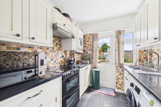 14 BELVEDERE ROAD, BEXLEYHEATH 3 bed semi