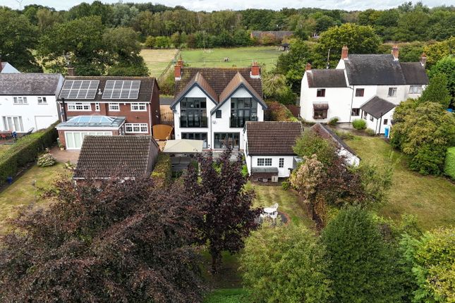 Straight Mile, Wolverhampton WV10 4 bed detached house for sale