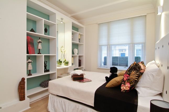 Raeburn House, Gloucester Street... 1 bed apartment for sale