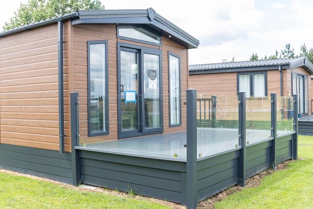 Nantwich 2 bed static caravan for sale