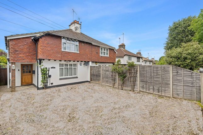 Rowplatt Lane, East Grinstead RH19 3 bed semi