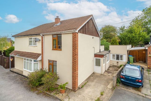 2 bedroom semi-detached house for sale