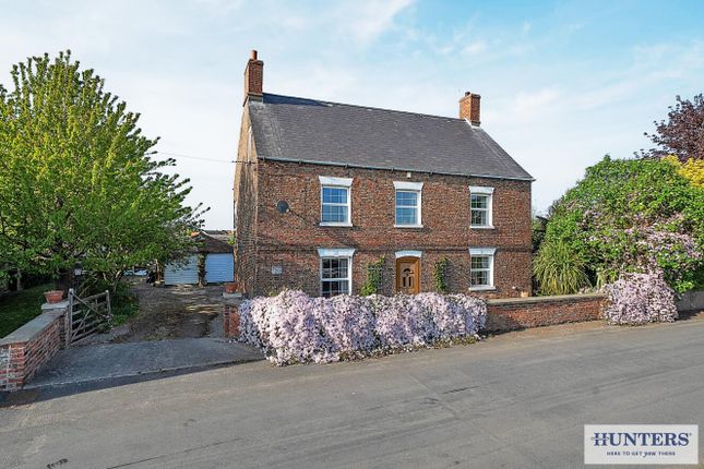 Newland, Selby 3 bed detached house for sale