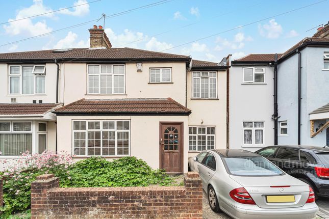 5 bedroom semi-detached house for sale