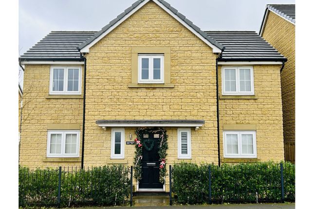 4 bed detached house