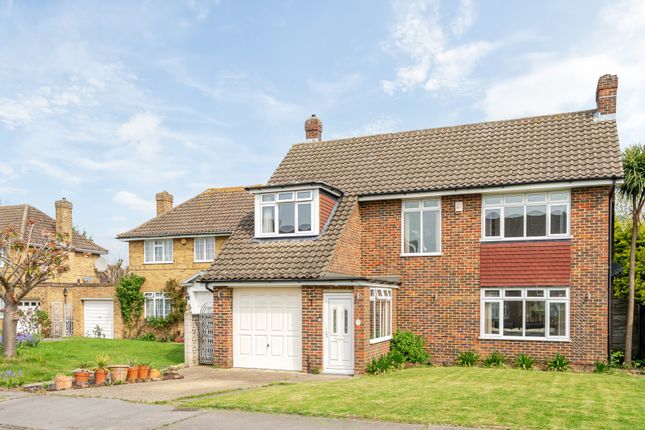Round Grove, Shirley 4 bed detached house for sale