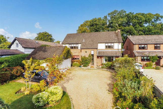 Woodlands Road, Woodlands, Hampshire 4 bed detached house for sale