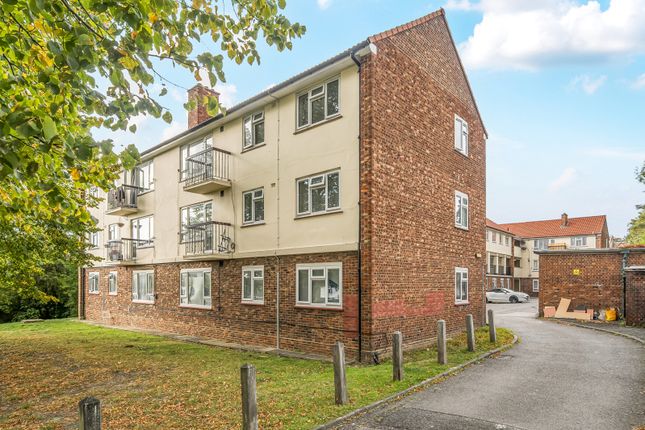 Brockley Park, London 3 bed apartment for sale