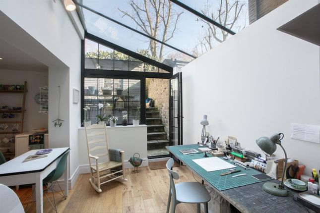 Trafalgar Avenue, Peckham, SE15 1 bed apartment for sale