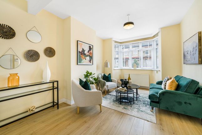 Bawtry Road, London N20 3 bed end of terrace house for sale