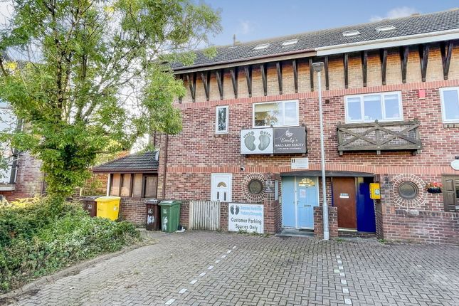 5 bedroom semi-detached house for sale