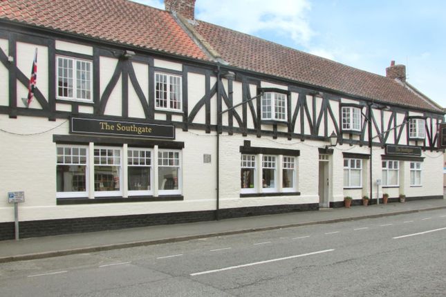 Bridlington Street, Hunmanby, Filey 9 bed end of terrace house for sale