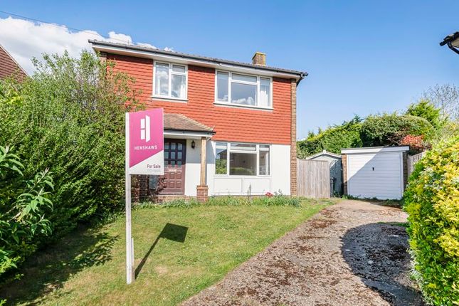 Norwood Road, Effingham 3 bed detached house for sale