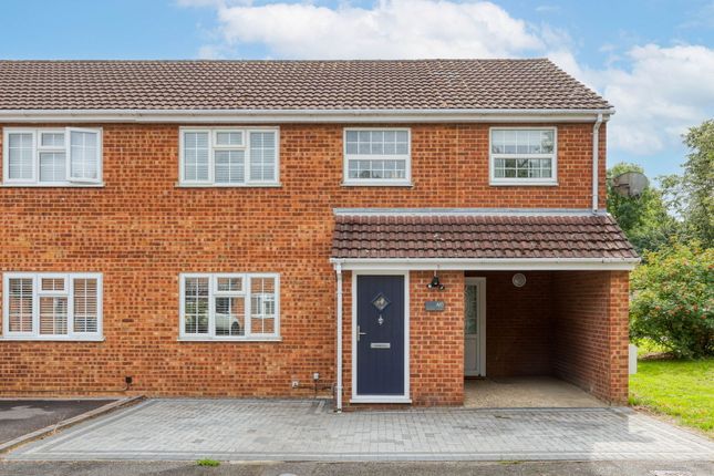 Derwent Avenue, Biggleswade SG18 4 bed semi