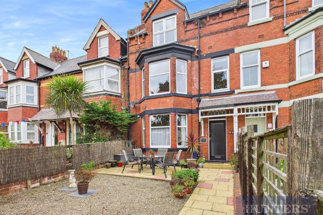 Columbus Ravine, Scarborough, YO12 7QU 6 bed terraced house for sale