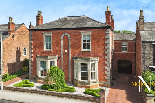 6 bedroom detached house for sale