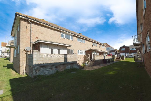 2 bedroom ground floor flat for sale
