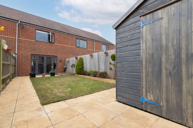 Signal Hill Road, Bordon GU35 2 bed terraced house for sale