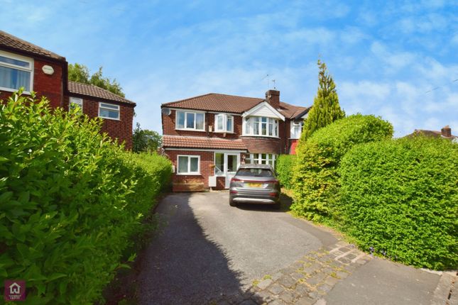 Bloomsbury Lane, Timperley... 4 bed semi
