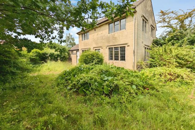 Windsor Drive, Yate, Bristol 3 bed semi